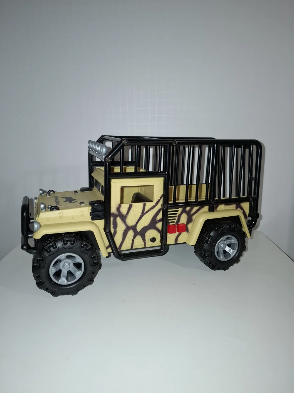 Animal  Planet Safari Cage  Truck With Sounds  Imaginative Play